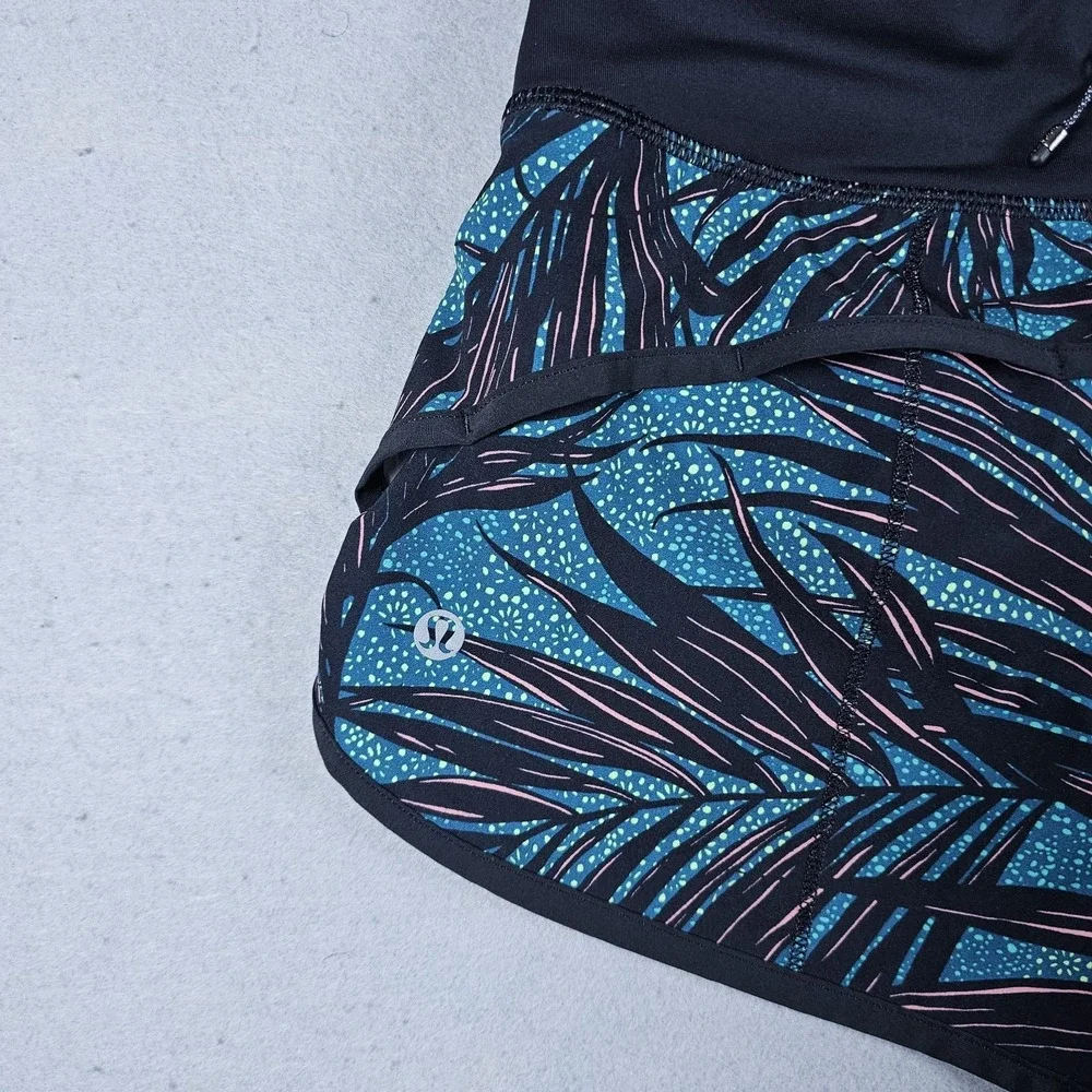 Lululemon Speed Shorts Womens 6 Blue Teal Palm Lace Tofino 2.5
